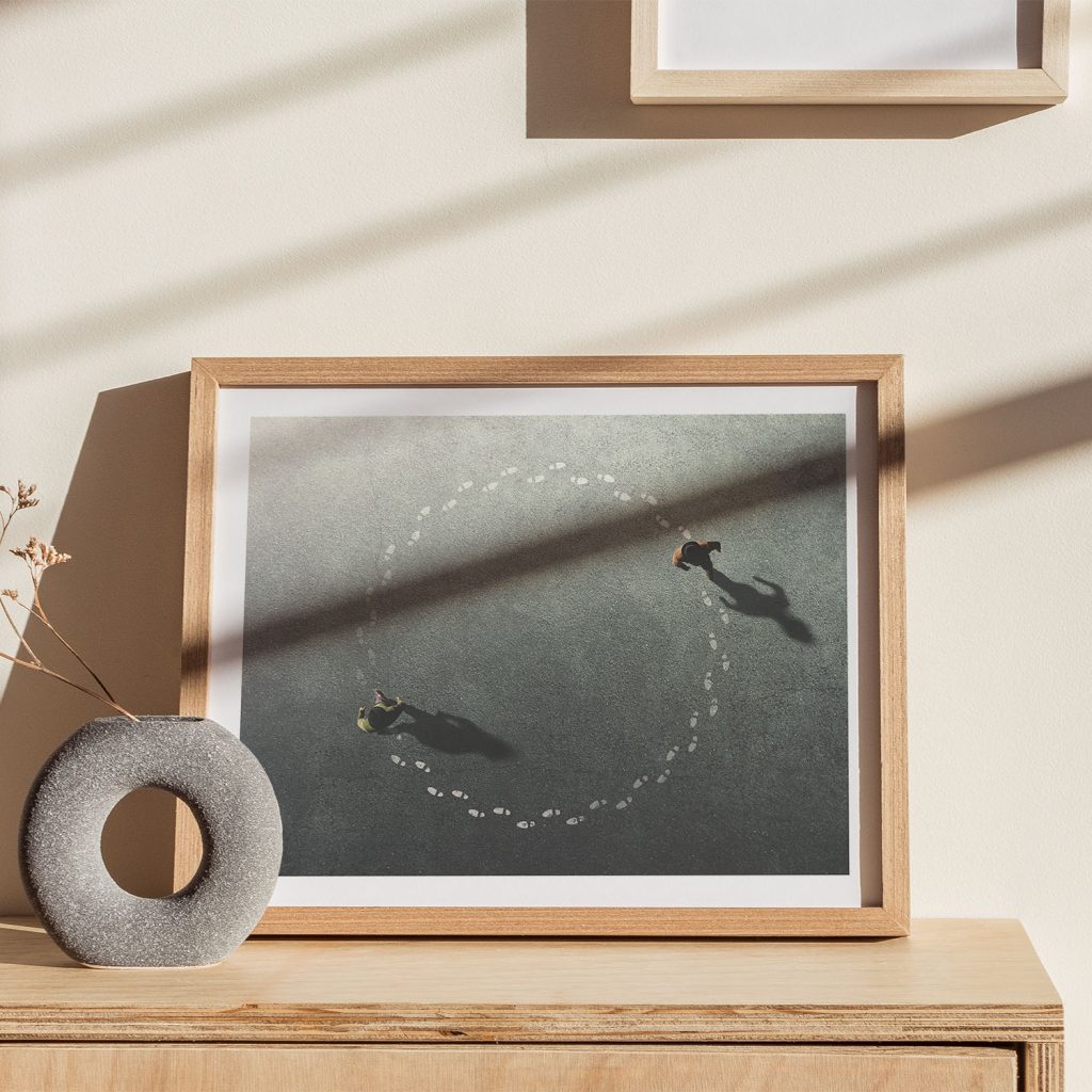 Contemporary Two People Footprint Circle – Wall Painting