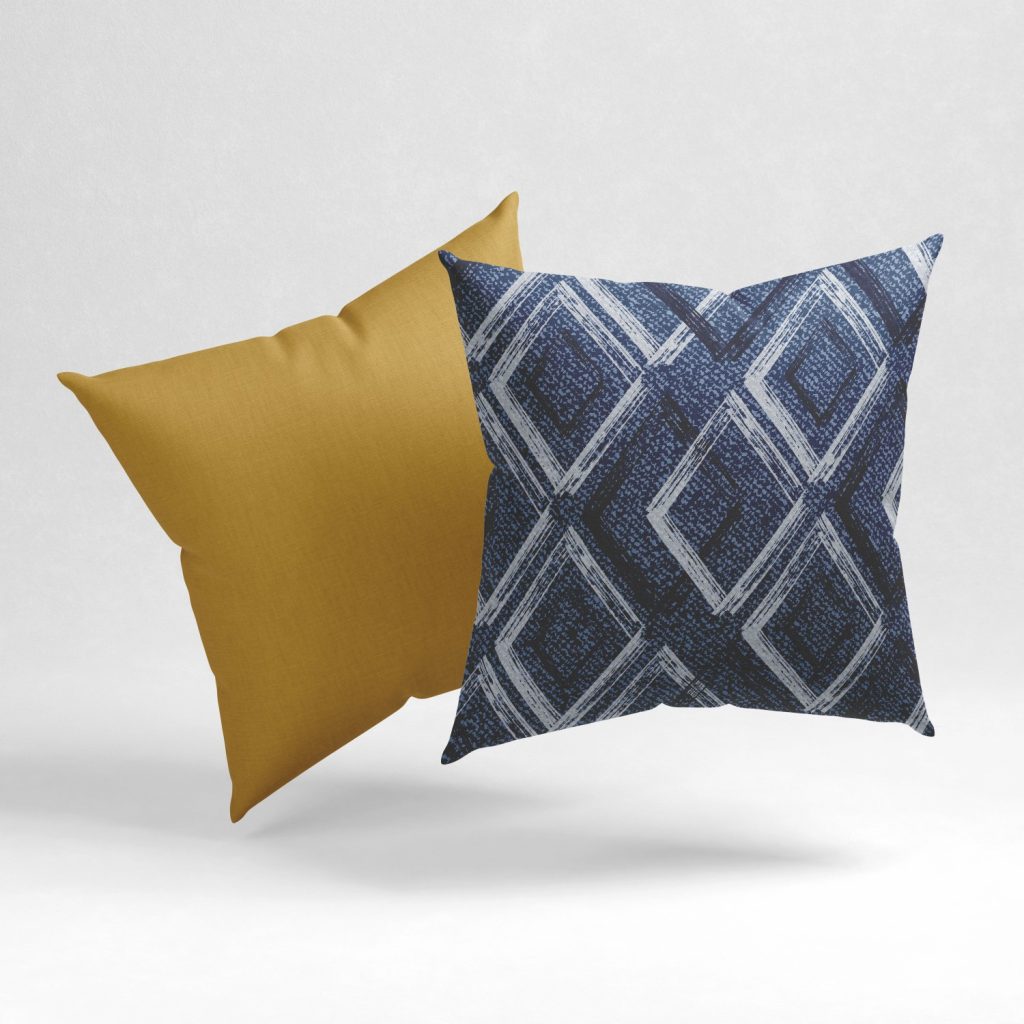 Set of 2 distressed geometric pattern cushion cover