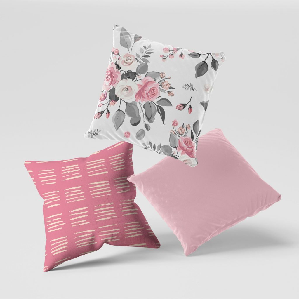 Set of 3 cherishing flowers cushion covers