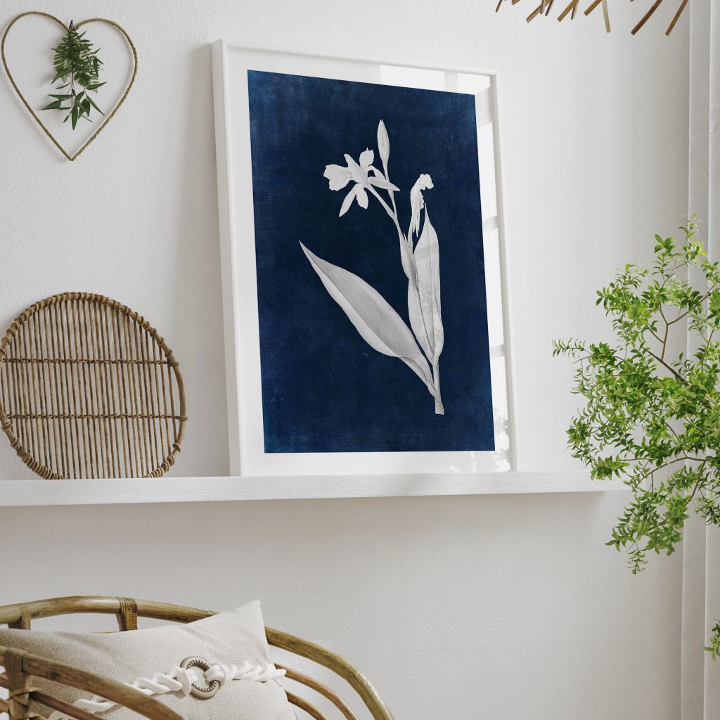 Botanical White Flower and Leaves – Home Decor